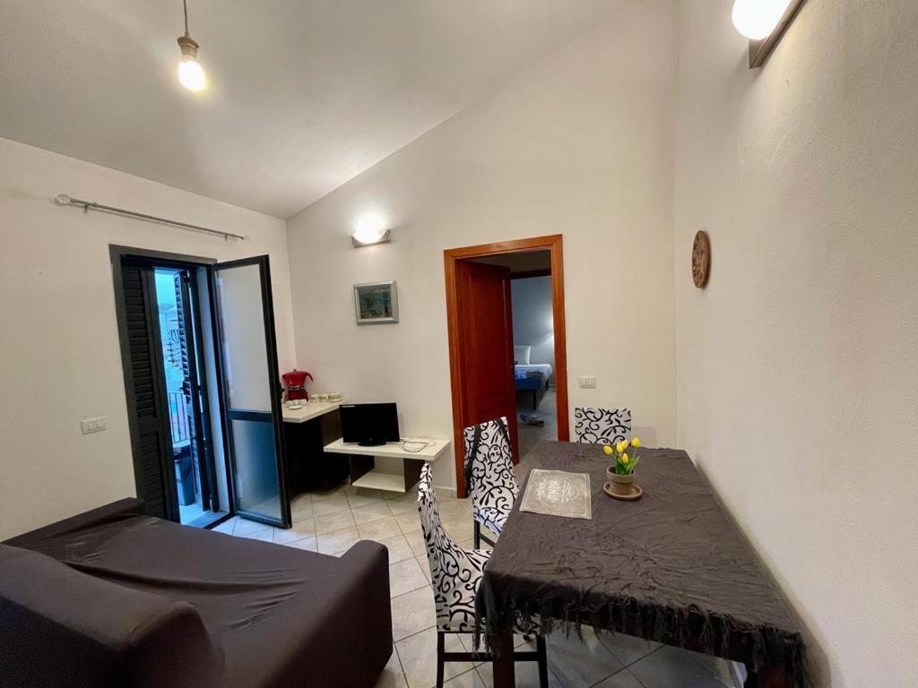 Appartamento Al Mare Bosa Marina Esterno foto