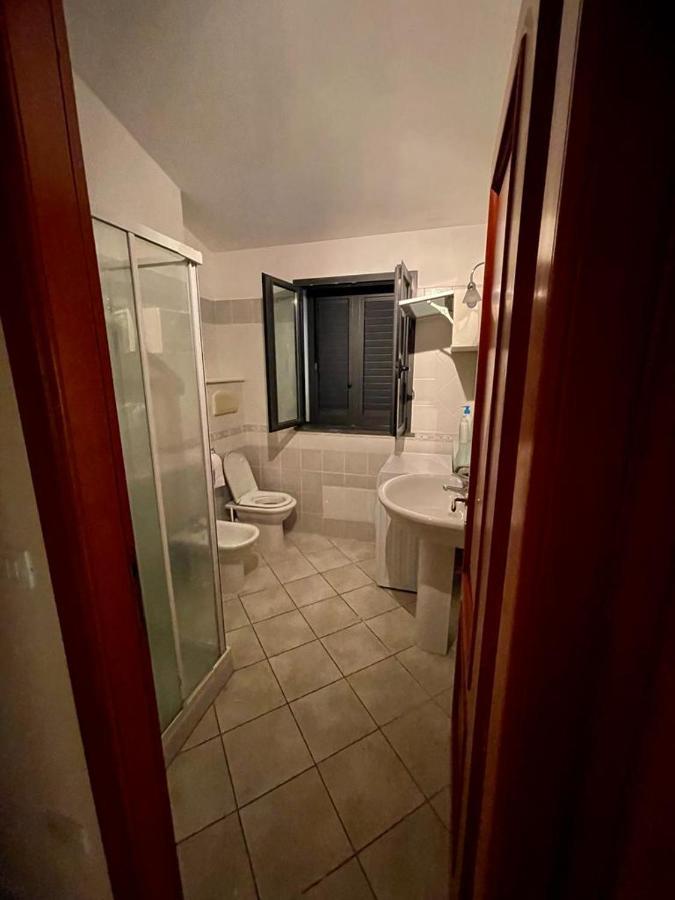Appartamento Al Mare Bosa Marina Esterno foto